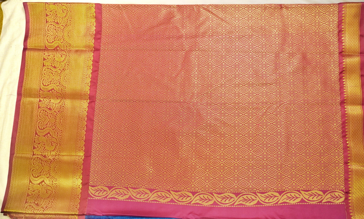 Traditex gorgeous bottle-green saree with pink and gold border (TT24DCR004)